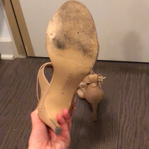 Charles David gold and nude heels size 7 - Picture 5 of 5